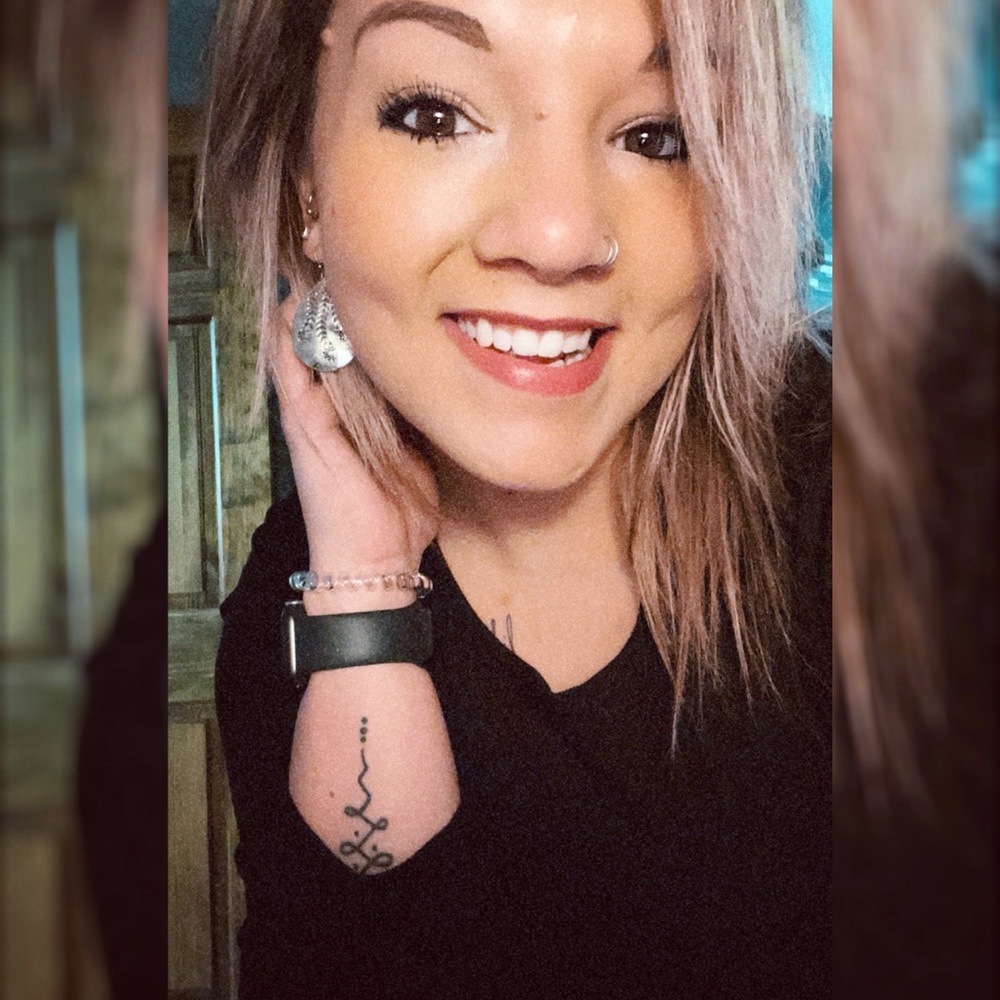 Meet your Posher, Karissah